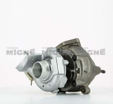 Turbo neuf comprenant :