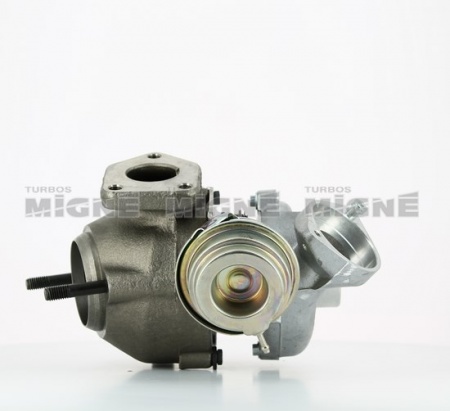 Turbo neuf comprenant :