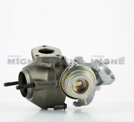 Turbo neuf comprenant :