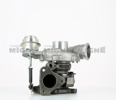 Turbo neuf comprenant :