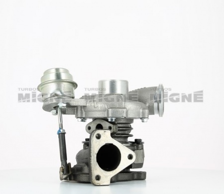 Turbo neuf comprenant :