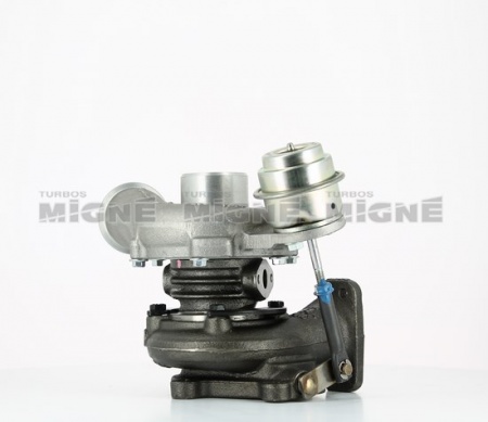 Turbo neuf comprenant :