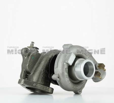 Turbo neuf comprenant :