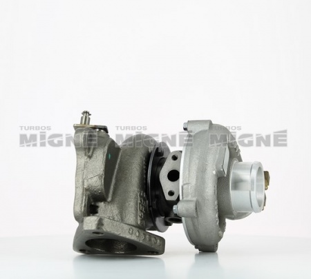 Turbo neuf comprenant :