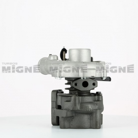 Turbo neuf comprenant :