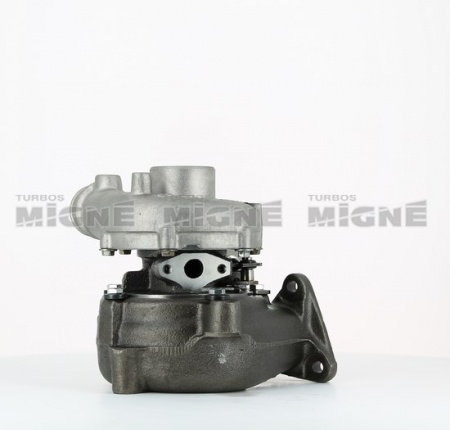 Turbo neuf comprenant :