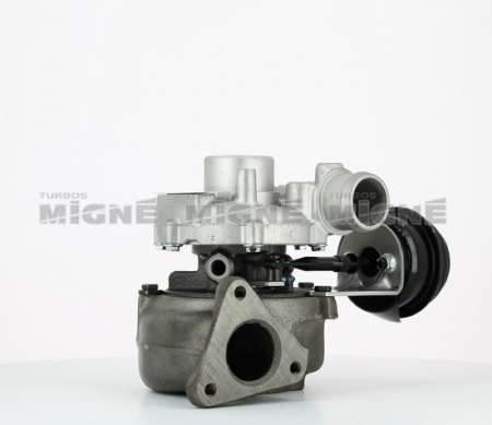 Turbo neuf comprenant :