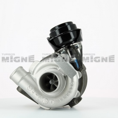 Turbo neuf comprenant :