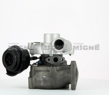 Turbo neuf comprenant :