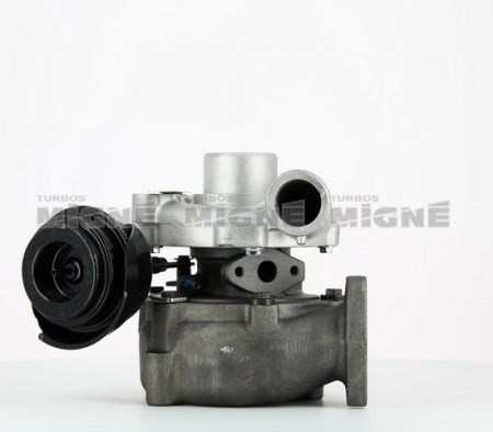 Turbo neuf comprenant :