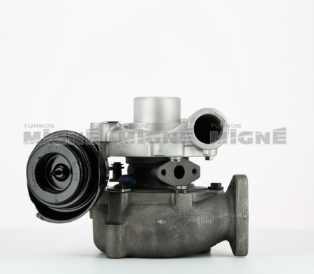 Turbo neuf comprenant :