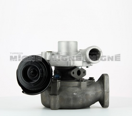 Turbo neuf comprenant :