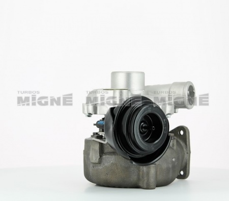 Turbo neuf comprenant :