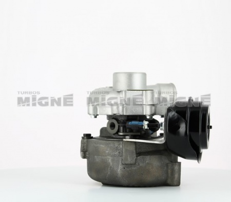 Turbo neuf comprenant :