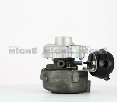 Turbo neuf comprenant :