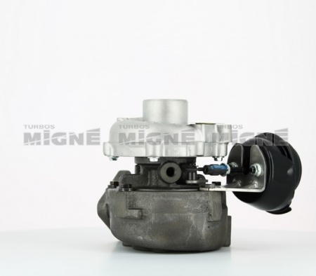 Turbo neuf comprenant :