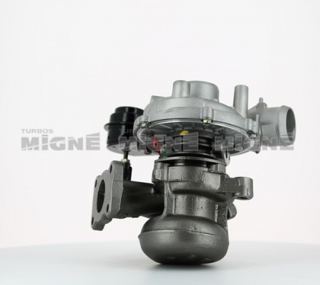 Turbo neuf comprenant :