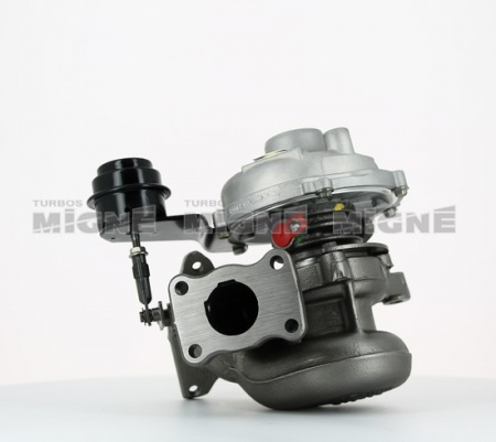 Turbo neuf comprenant :