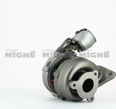 Turbo neuf comprenant :