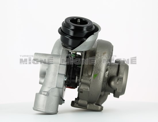 Turbo neuf comprenant :