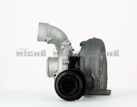 Turbo neuf comprenant :