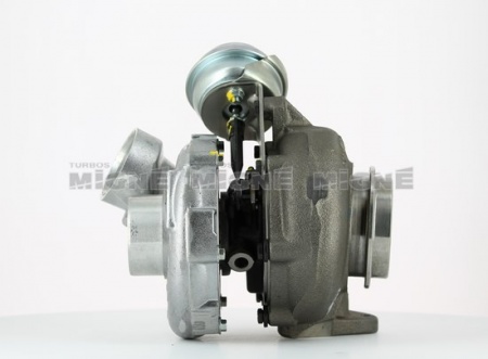 Turbo neuf comprenant :