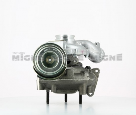 Turbo neuf comprenant :