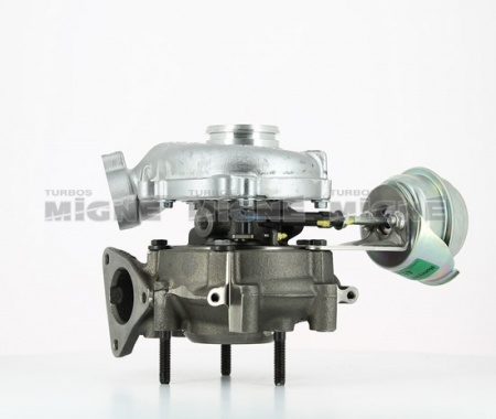 Turbo neuf comprenant :