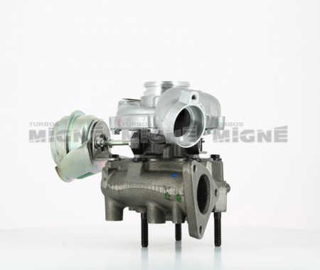 Turbo neuf comprenant :