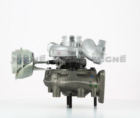 Turbo neuf comprenant :