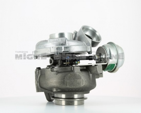 Turbo neuf comprenant :