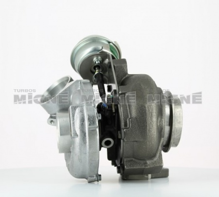 Turbo neuf comprenant :