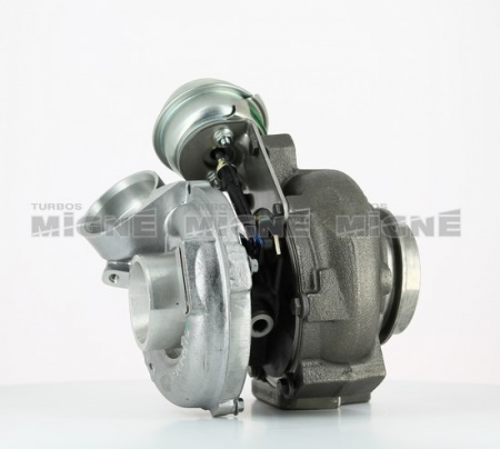 Turbo neuf comprenant :