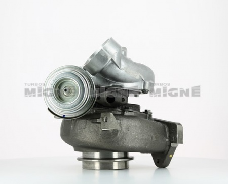 Turbo neuf comprenant :