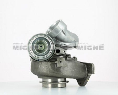 Turbo neuf comprenant :