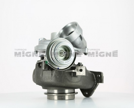 Turbo neuf comprenant :