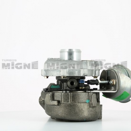 Turbo neuf comprenant :