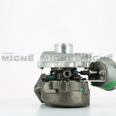 Turbo neuf comprenant :