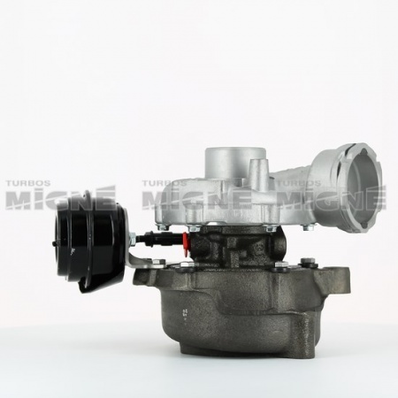 Turbo neuf comprenant :