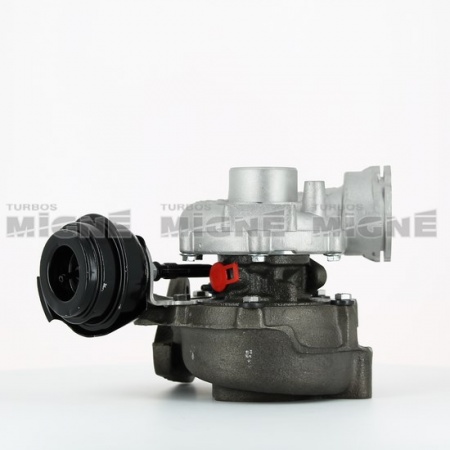 Turbo neuf comprenant :