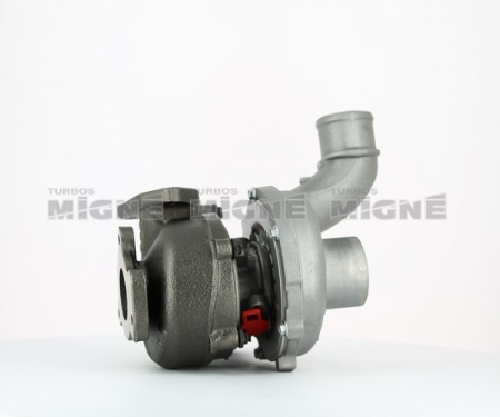 Turbo neuf comprenant :