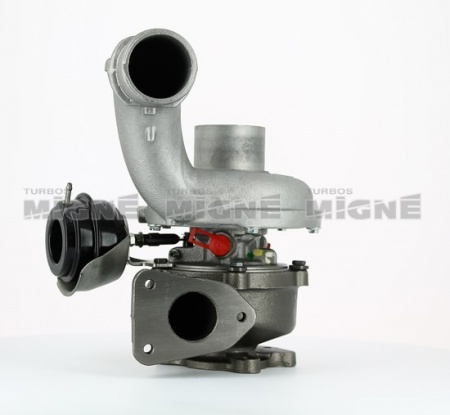 Turbo neuf comprenant :