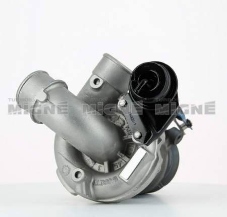 Turbo neuf comprenant :