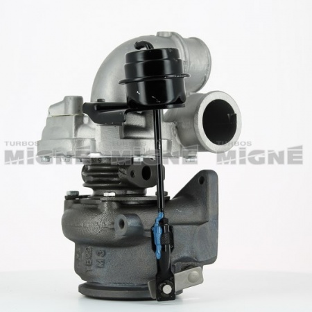 Turbo neuf comprenant :