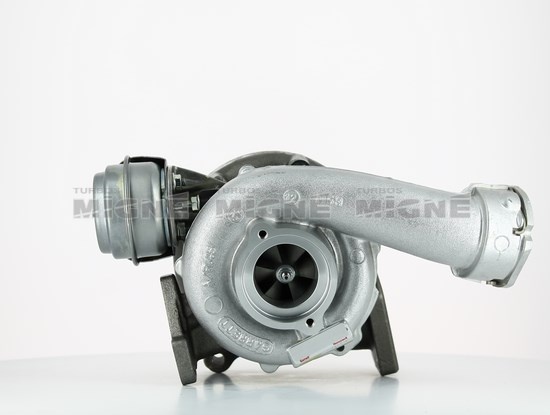 Turbo neuf comprenant :