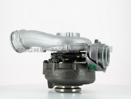 Turbo neuf comprenant :