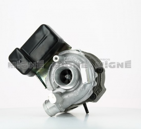 Turbo neuf comprenant :