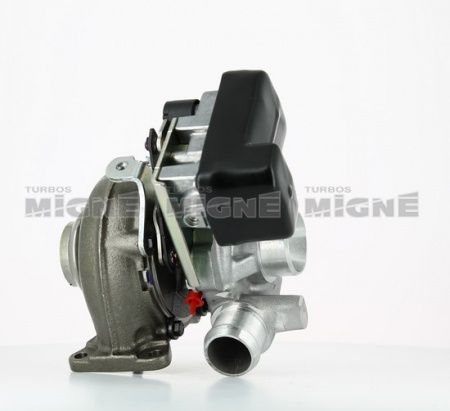 Turbo neuf comprenant :