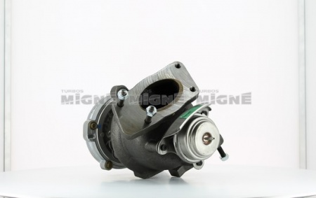 Turbo neuf comprenant :