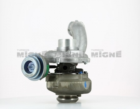 Turbo neuf comprenant :